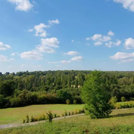 度假居 In Dordogne With Accessible Terrace