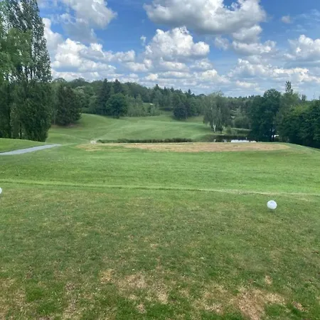 In Dordogne With Accessible Terrace 度假居 *