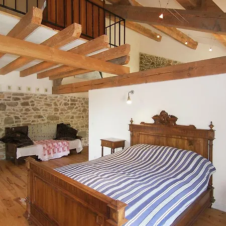 In Dordogne With Accessible Terrace Roussines