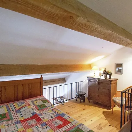 In Dordogne With Accessible Terrace 度假居