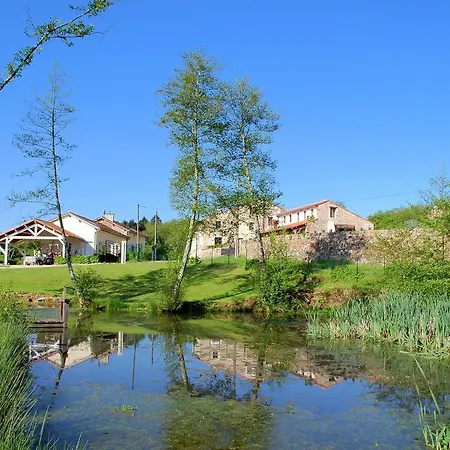In Dordogne With Accessible Terrace 度假居 *