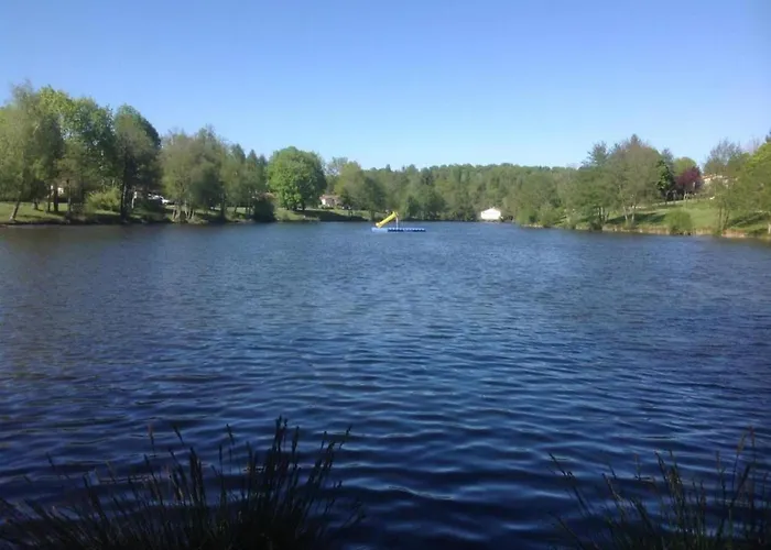 In Dordogne With Accessible Terrace * Roussines