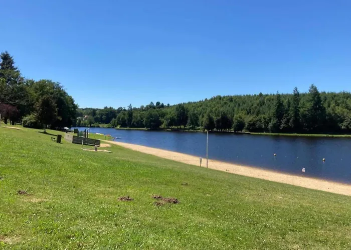 Сasa de vacaciones In Dordogne With Accessible Terrace *