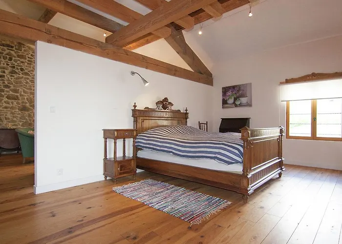 In Dordogne With Accessible Terrace Сasa de vacaciones Roussines