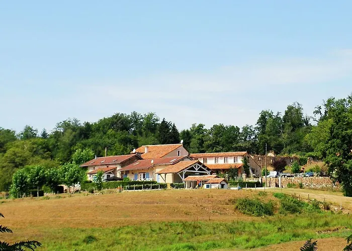 In Dordogne With Accessible Terrace Сasa de vacaciones Roussines