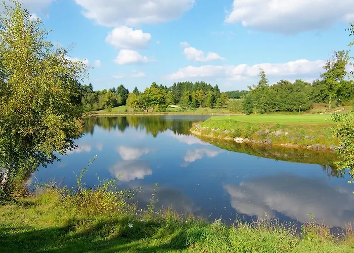 In Dordogne With Accessible Terrace Сasa de vacaciones